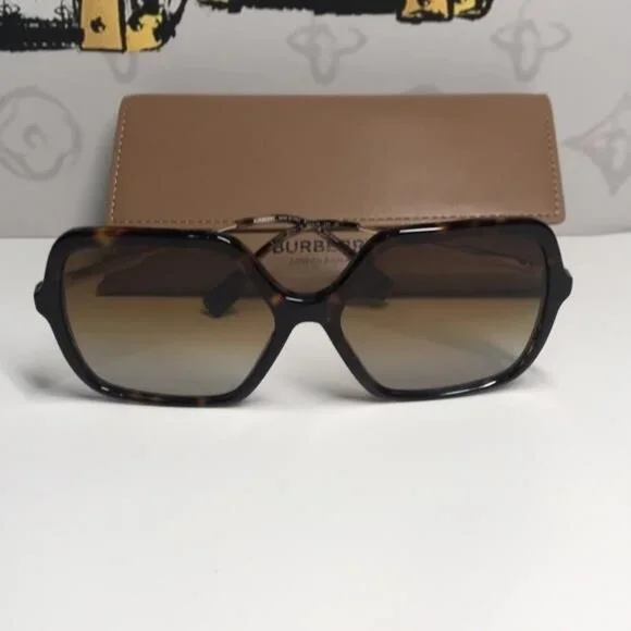 New Authentic Burberry BE4324 Isabella Sunglasses – Havana  display picture 1